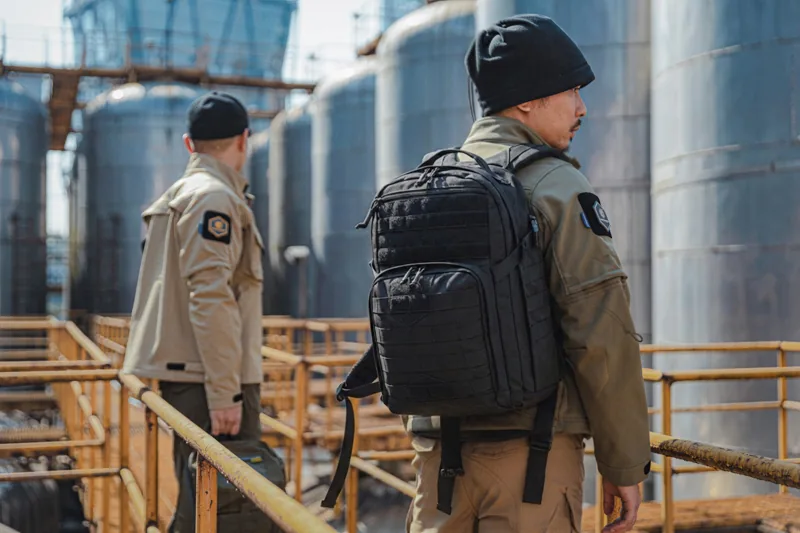 EM06009 “Tutank”25L Tactical Backpack application scene 9