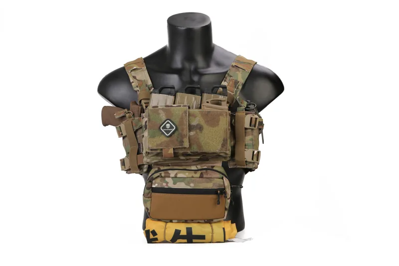 EM2961 Micro Fight Chassis MK3 Chest Rig application scene 1