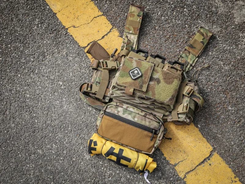 EM2961 Micro Fight Chassis MK3 Chest Rig application scene 3