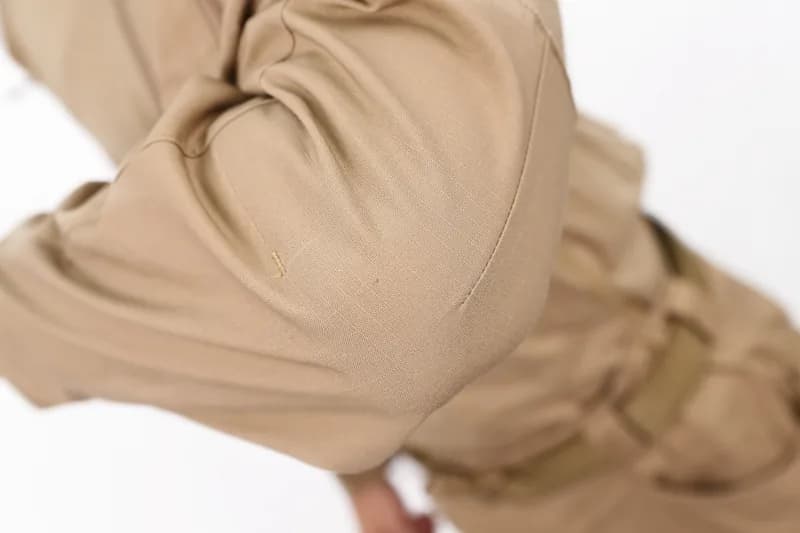 EM9429 E4 combat T-shirt construction detail 5