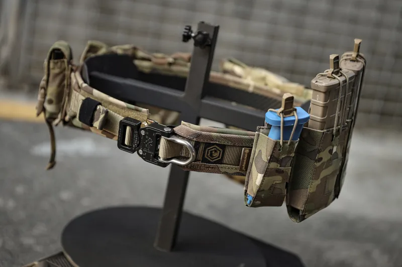 EM9727 Skeletal Tactical Belt application scene 1