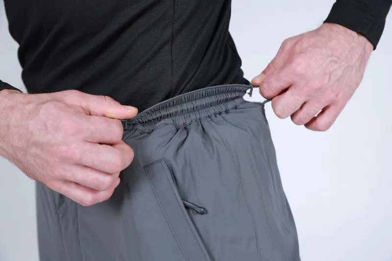 EMB06001 Mammoth Functional Insulated Pants construction detail 5