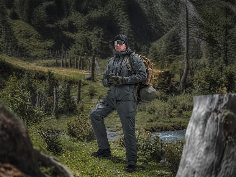 EMB06001 Mammoth Functional Insulated Pants application scene 12