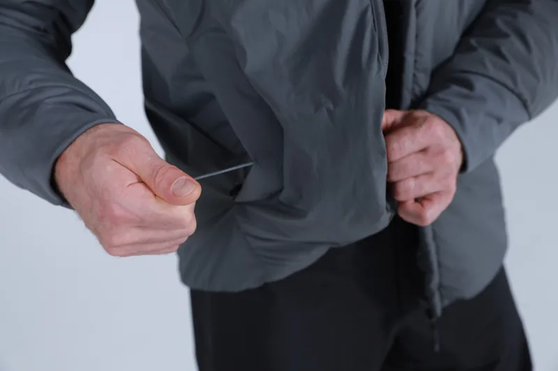 EMB06005 Toad Lightweight Insulated Jacket construction detail 8