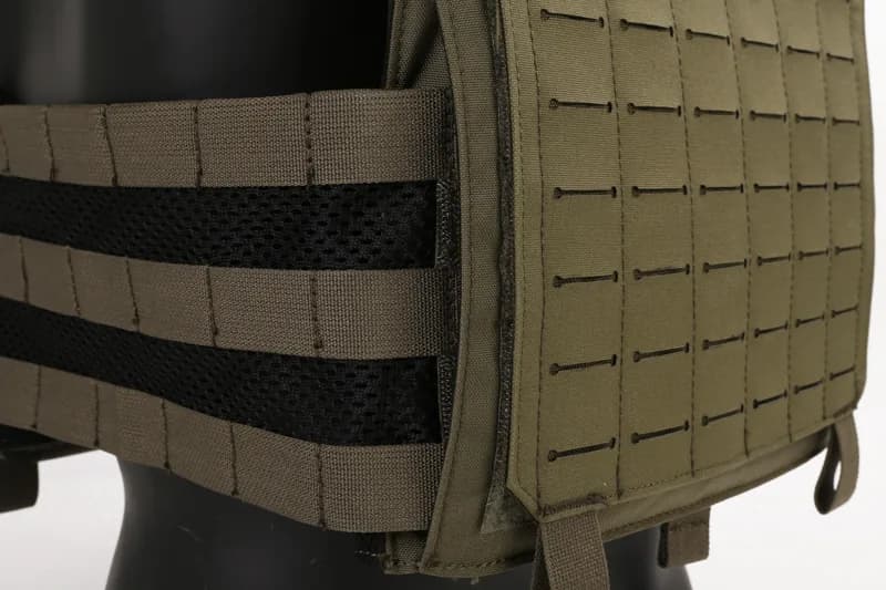 EM7404 LAVC Assault Plate Carrier W/ROC construction detail 9