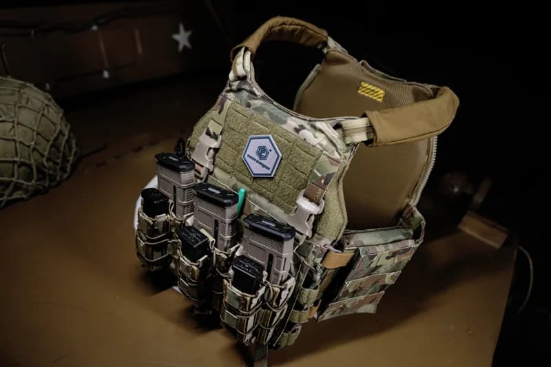 EM7406 VS Style SCARAB tactical Vest application scene 2