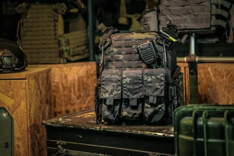 EM7408 FS Style Strandhogg Plate Carrier W/ROC application scene 4