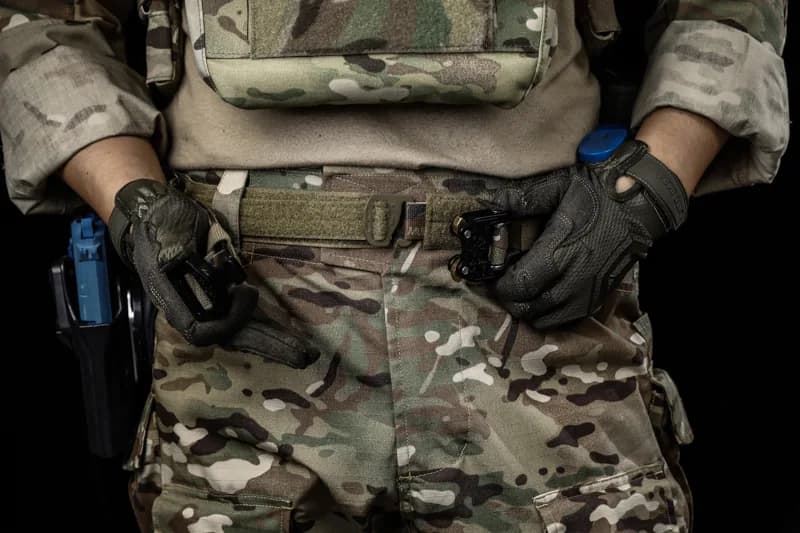 EM9674 FRO Style "Bison" Combat Belt application scene 8
