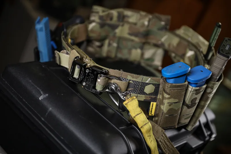 EM9674 FRO Style "Bison" Combat Belt application scene 9
