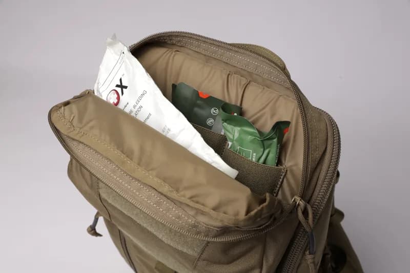 EM9731 Angel Multi-Function Medical Backpack construction detail 1