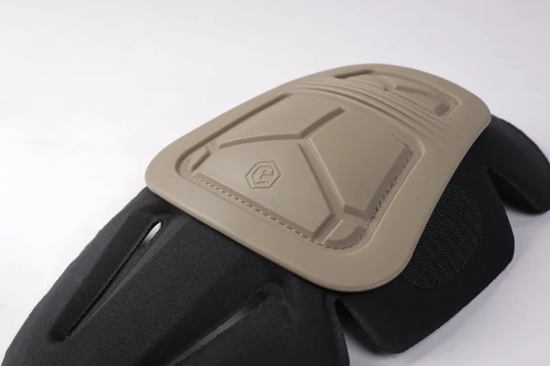 EM9747 Shield E3 Combat Knee Pads construction detail 1